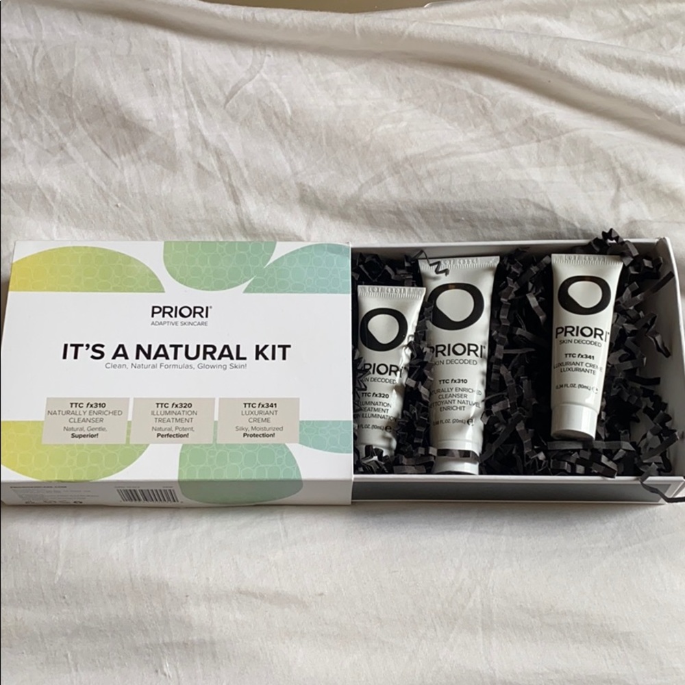 Priori It’s a Natural Kit Skincare